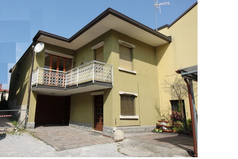 Vendita Casa Indipendente a Como