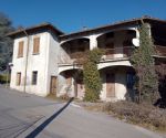 Casale/Rustico in Vendita a Como